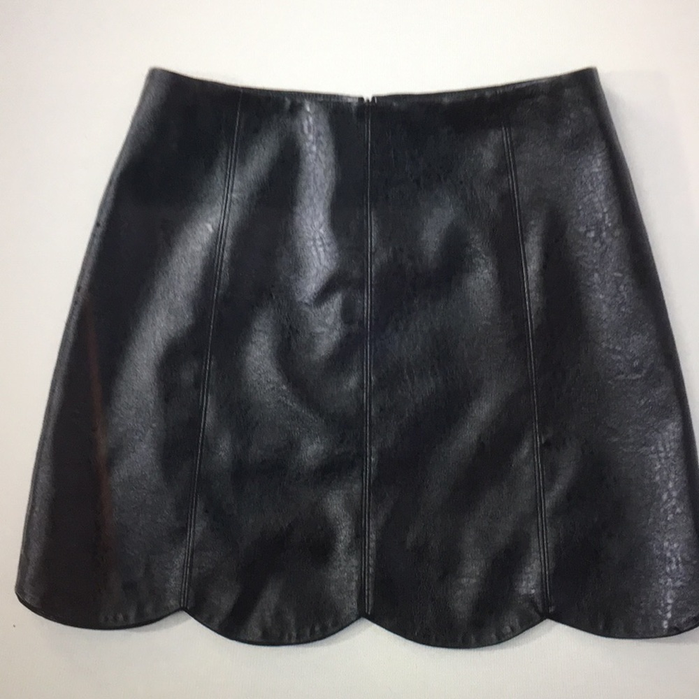 NWT Vegan leather scalloped mini skirt